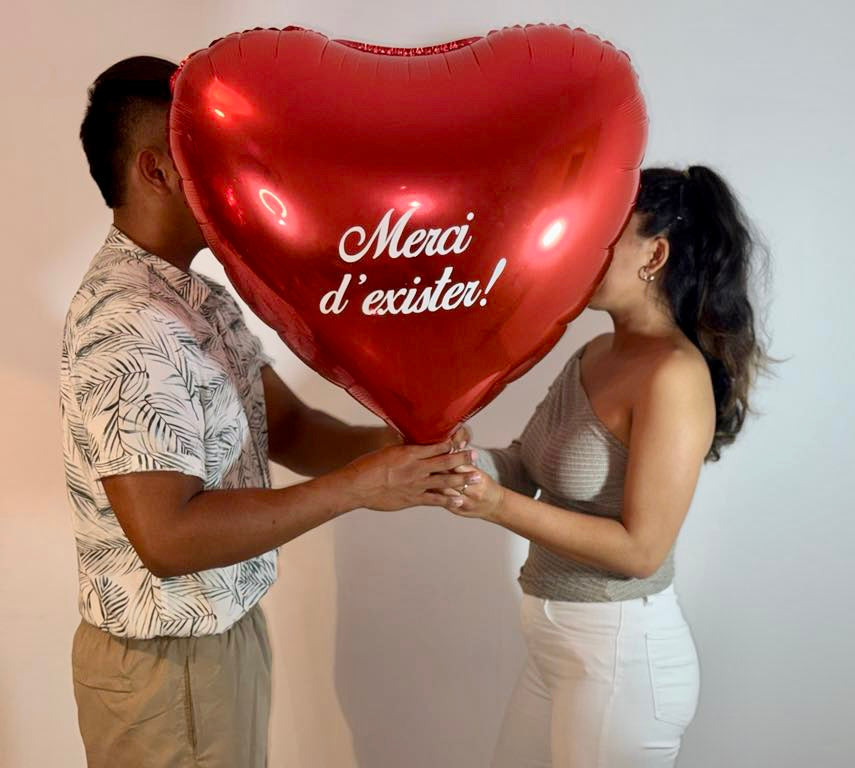 Ballon cœur métallique 80 cm – Émotion en Grand Format