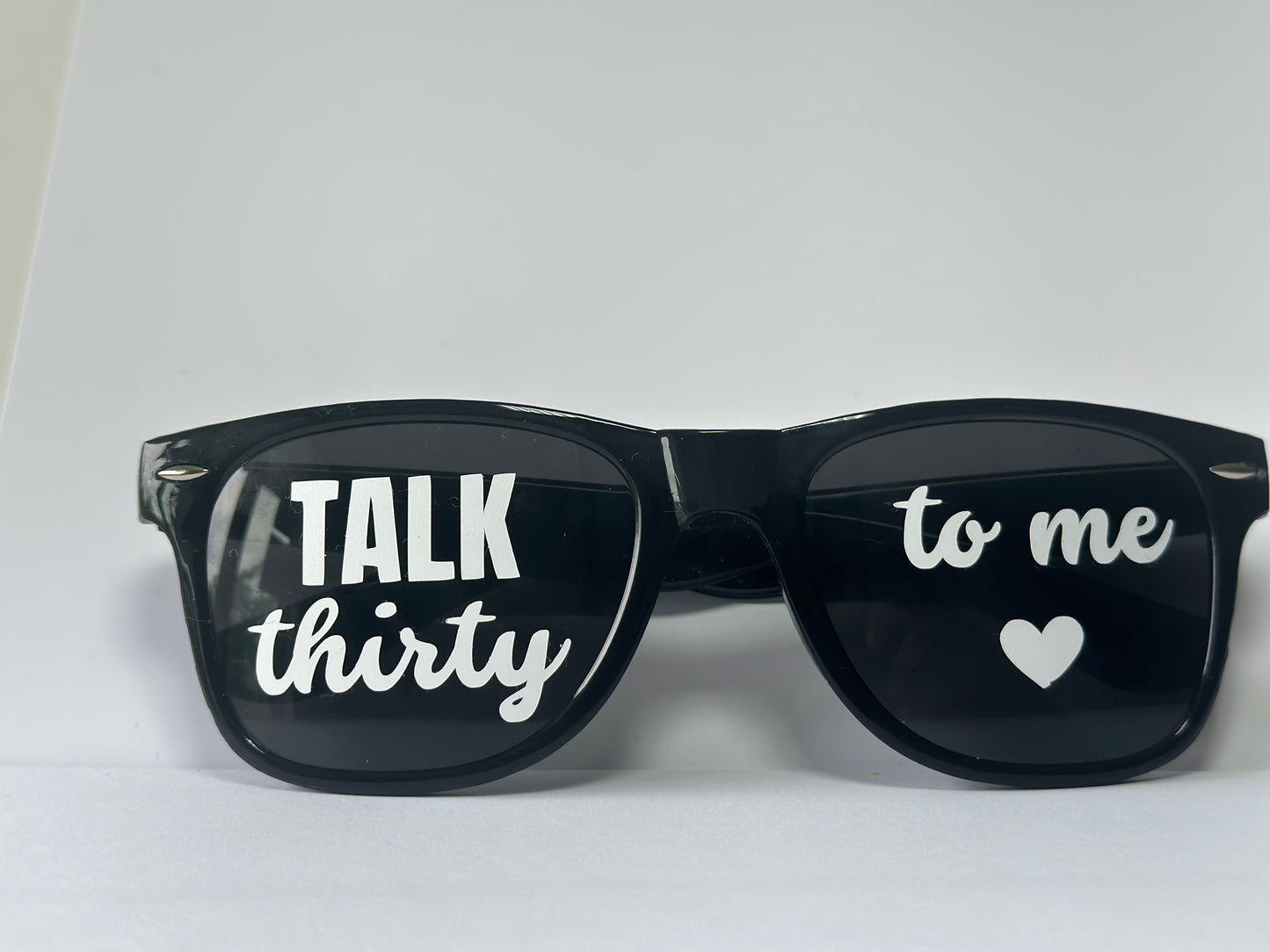 Lunettes “30 ans” – Lui & Elle, (Talk thirty to me, Cheers to 30)